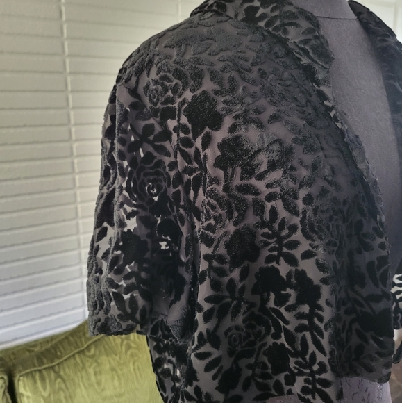 Vintage Black Rose Velvet Devore Jacket - Picture 10 of 15